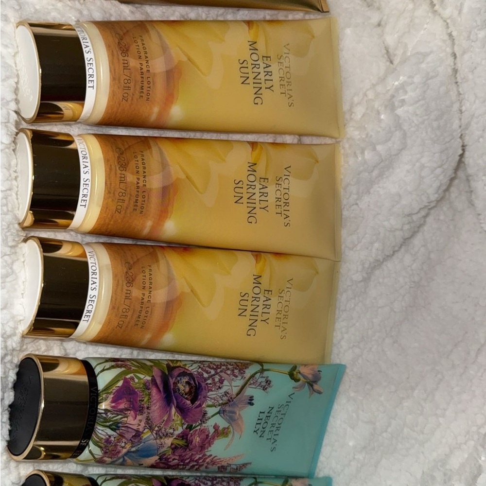 Victoria's Secret Body lotion bundle - Picture 3 of 3